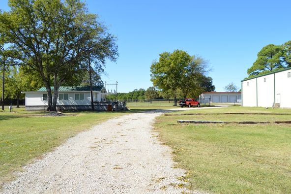 2810 N FM 17, Alba, TX 75410